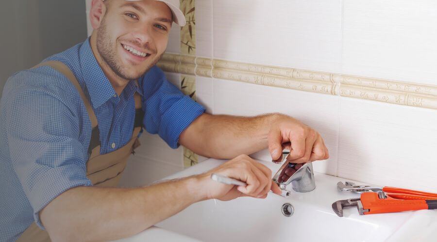 Handle or spout repair in Beecher City, IL